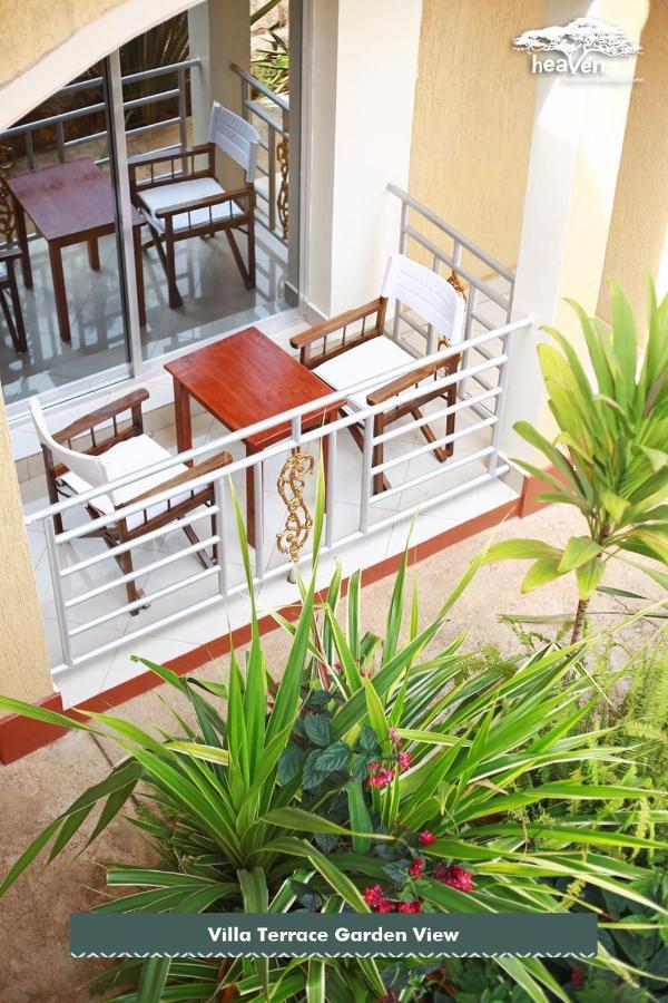 קיגאלי Heaven Restaurant & Boutique Hotel מראה חיצוני תמונה