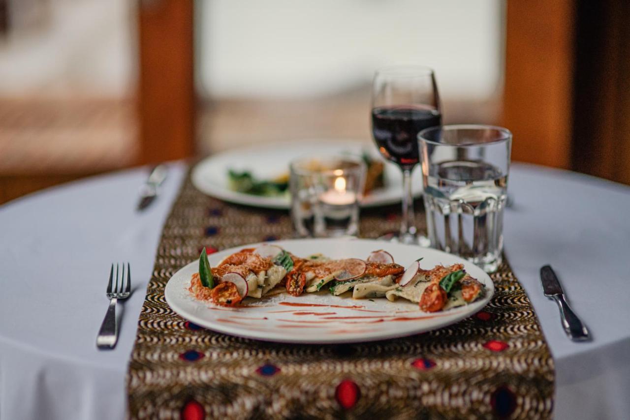 קיגאלי Heaven Restaurant & Boutique Hotel מראה חיצוני תמונה